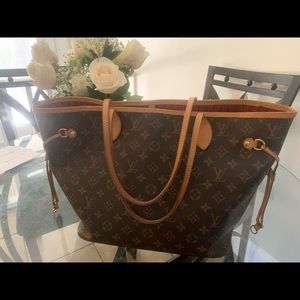 Authentic Louis Vuitton Neverfull mm purse! ❤️❤️💋